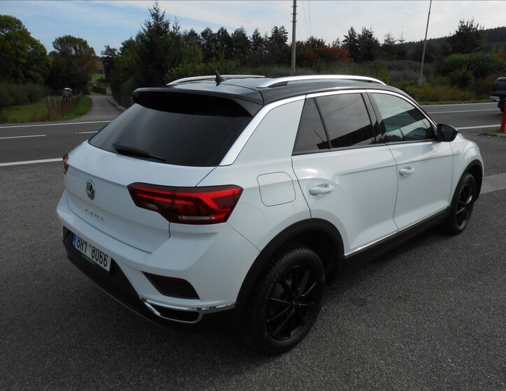 Volkswagen T-Roc 7