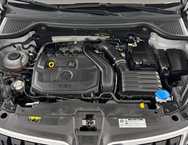 Škoda Karoq SUV / Terénní 1,5 l 110 kw