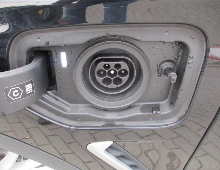 BMW X3 SUV / Terénní 2,0 l 215 kw