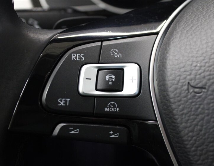 Volkswagen Passat Kombi 2,0 l 140 kw