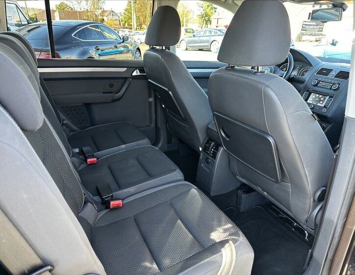 Volkswagen Touran MPV 1,2 l 77 kw