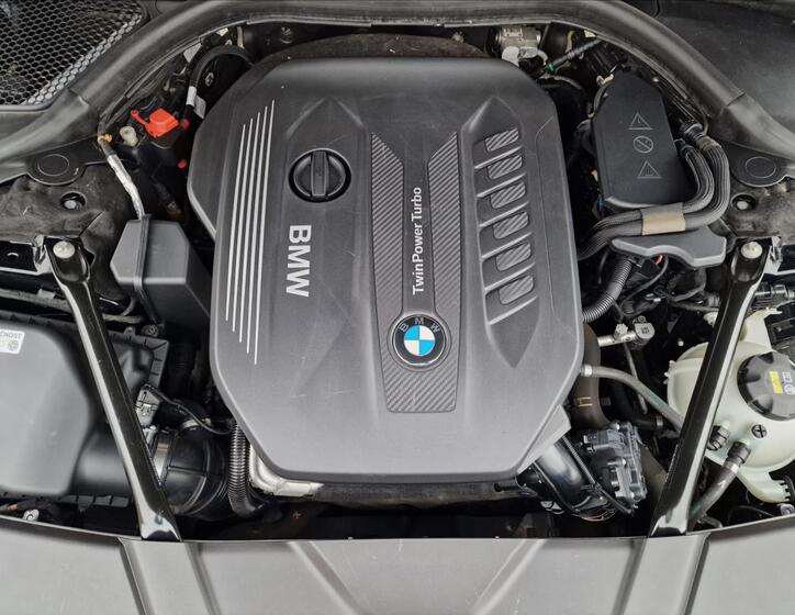 BMW Řada 7 42