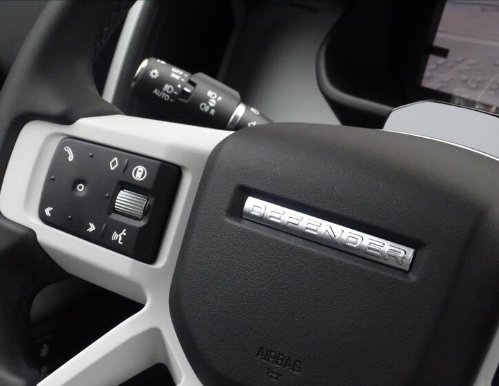 Land Rover Defender SUV 5,0 l 313 kw