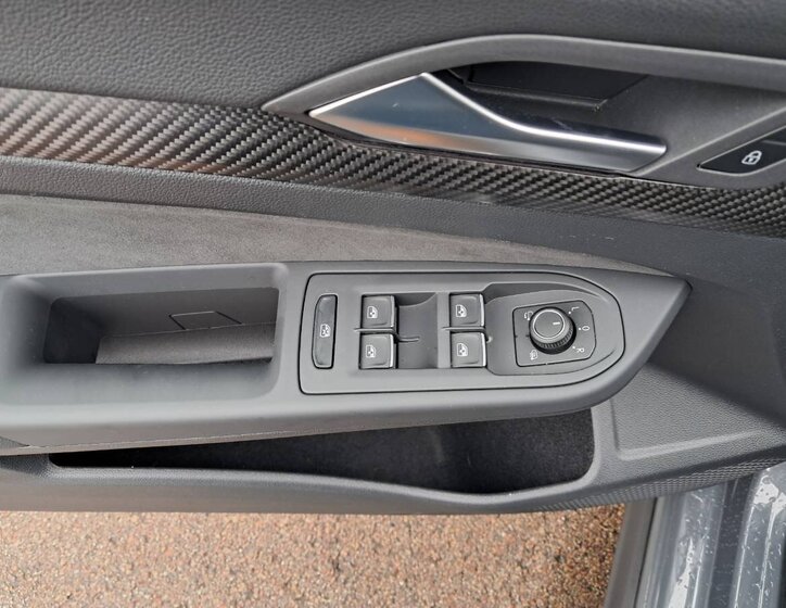 Volkswagen Golf Hatchback 2,0 l 195 kw