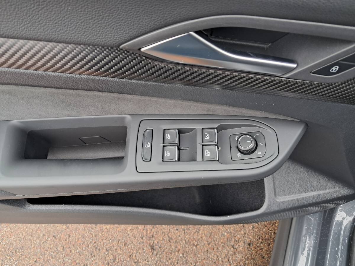 Volkswagen Golf Hatchback 2,0 l 195 kw