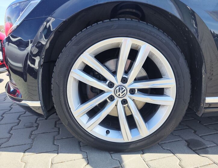 Volkswagen Passat Kombi 2,0 l 140 kw