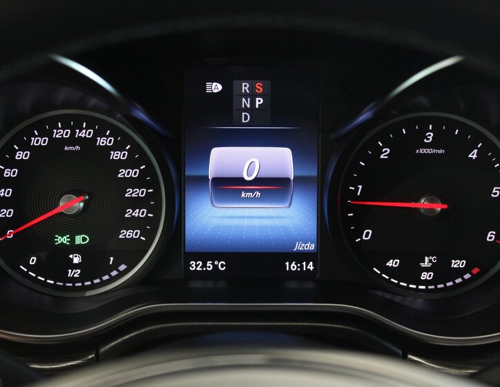 Mercedes-Benz Třídy V 17