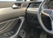 Volkswagen Passat 13