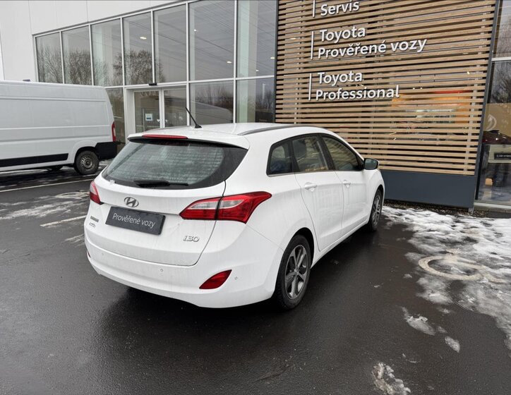 Hyundai i30 Kombi 1,6 l 88 kw