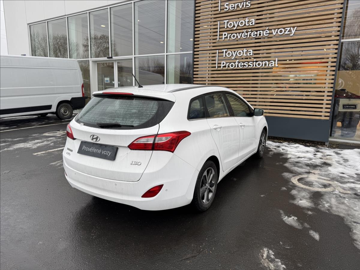 Hyundai i30 Kombi 1,6 l 88 kw