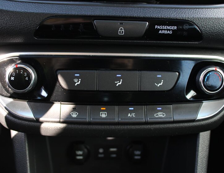 Hyundai i30 Hatchback 998,0 88 kw