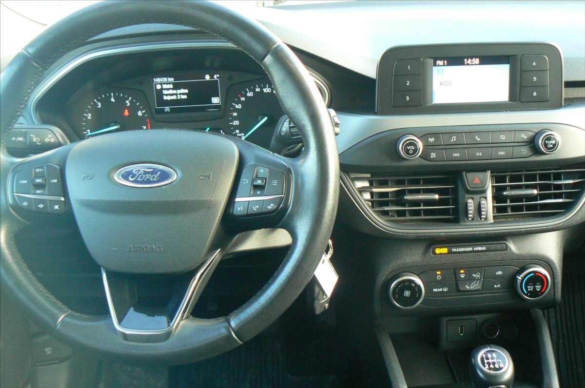 Ford Focus Kombi 999,0 92 kw