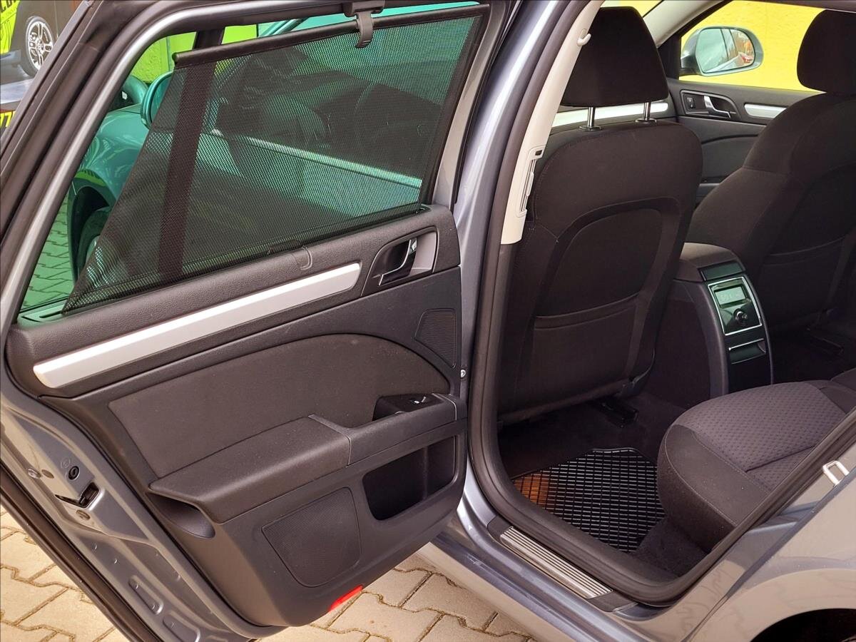 Škoda Superb Kombi 1,8 l 118 kw