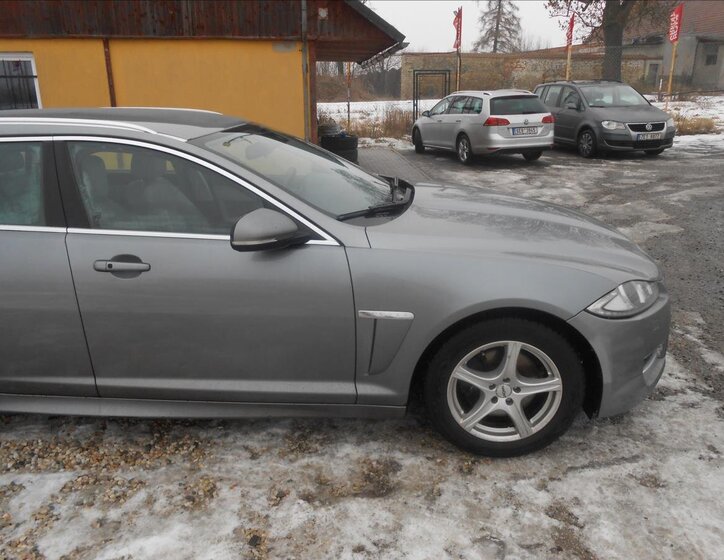 Jaguar XF Kombi 2,2 l 147 kw