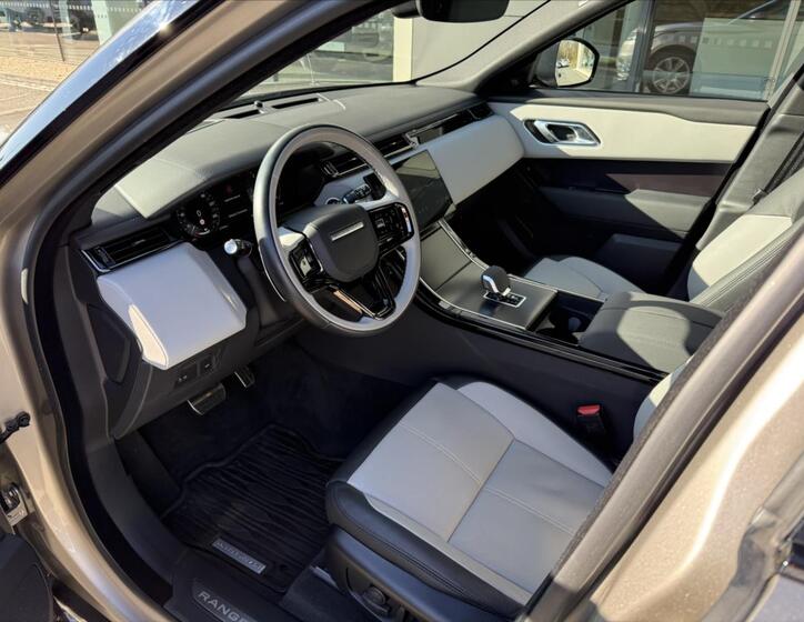 Land Rover Range Rover Velar 10