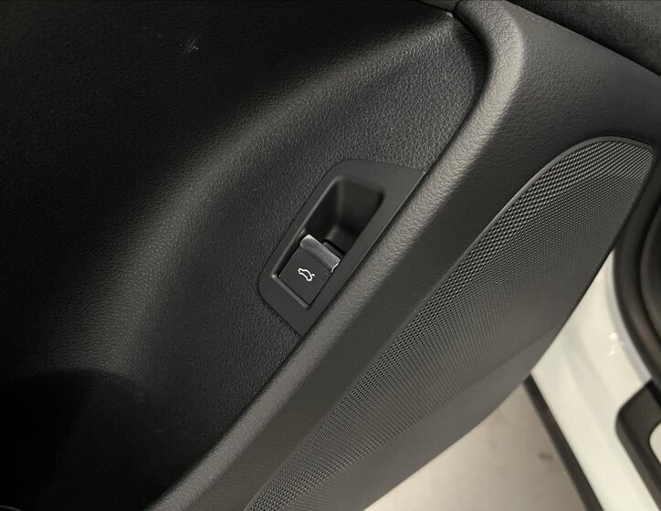 Audi Q8 SUV / Terénní 3,0 l 210 kw