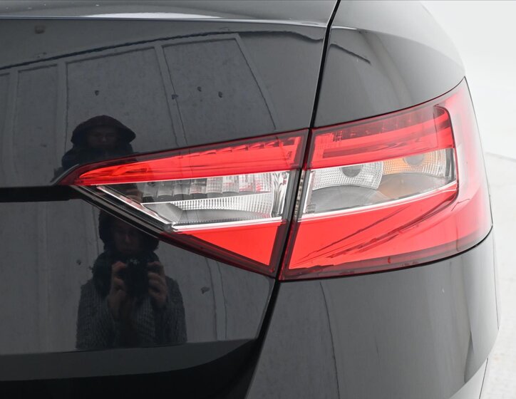 Škoda Superb Liftback 2,0 l 110 kw