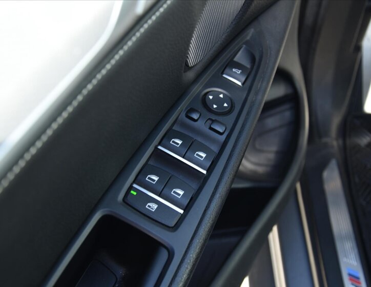 BMW X6 SUV / Terénní 3,0 l 190 kw