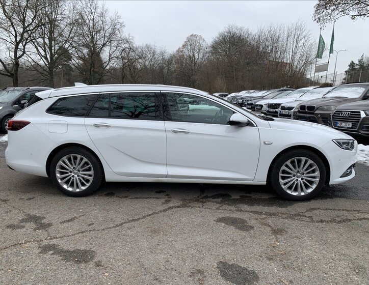 Opel Insignia 4