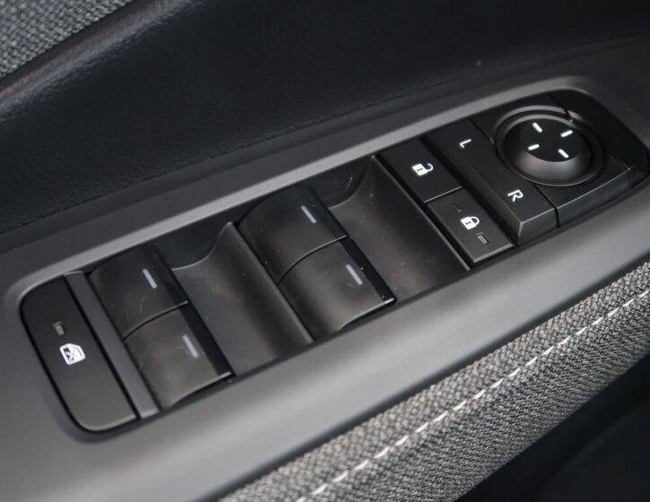 Lexus Ostatní SUV / Terénní 1,5 l 67 kw