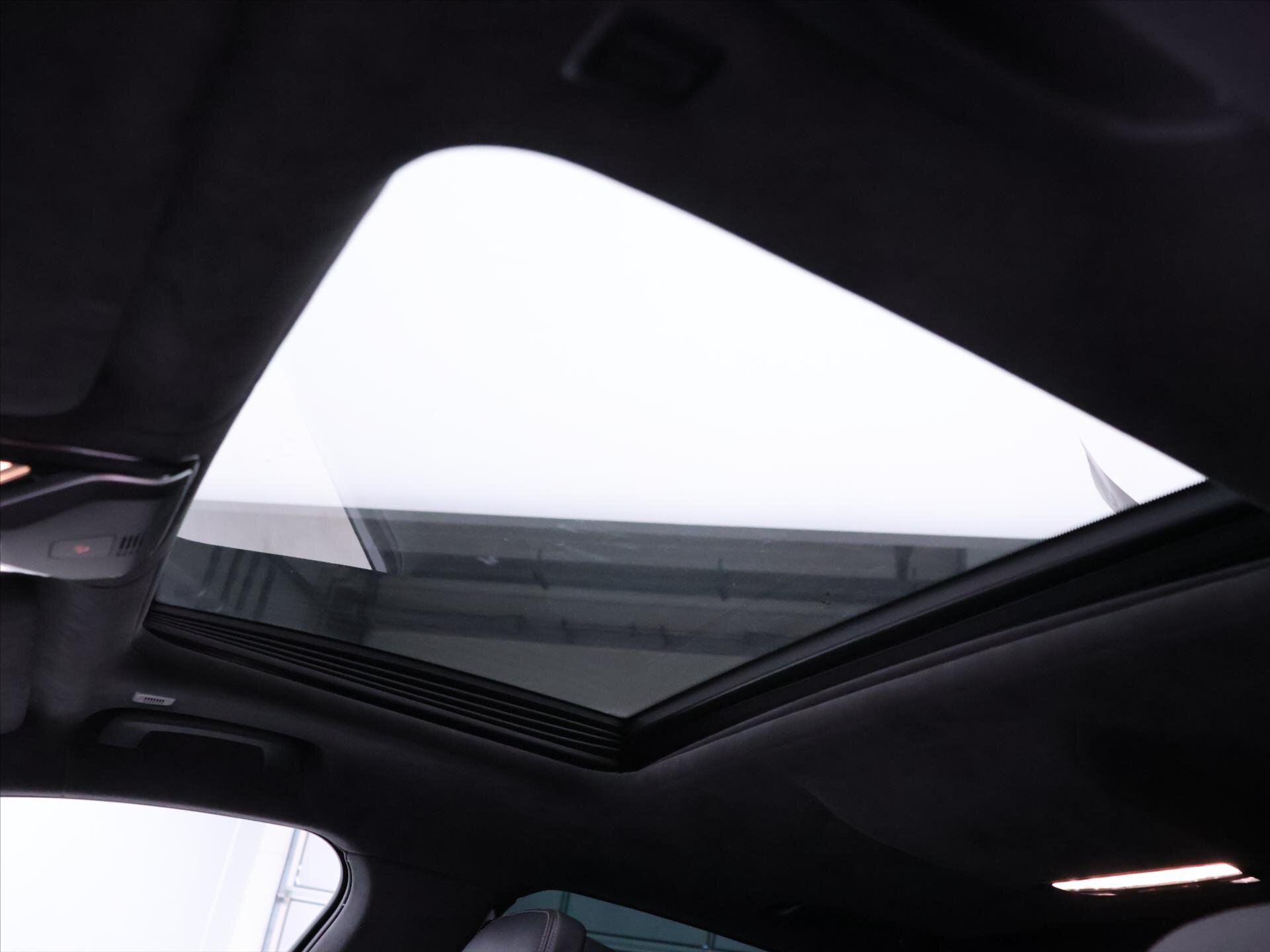 BMW Řada 7 Sedan / Limuzína 4,4 l 330 kw