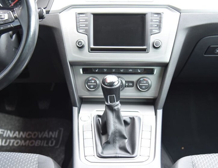 Volkswagen Passat Kombi 2,0 l 110 kw