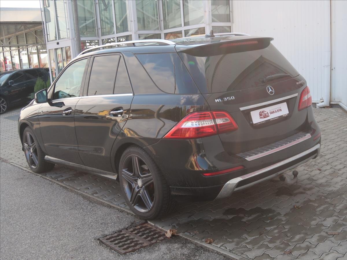 Mercedes-Benz Třídy M SUV / Terénní 3,0 l 190 kw