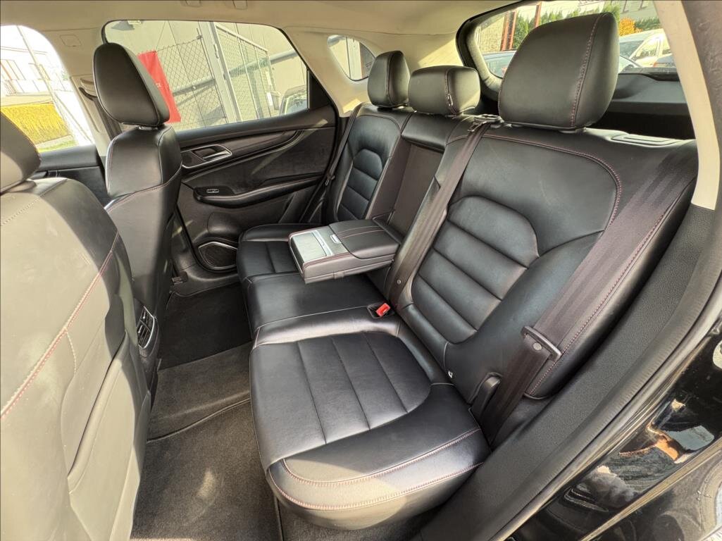 MG EHS SUV 1,5 l 119 kw