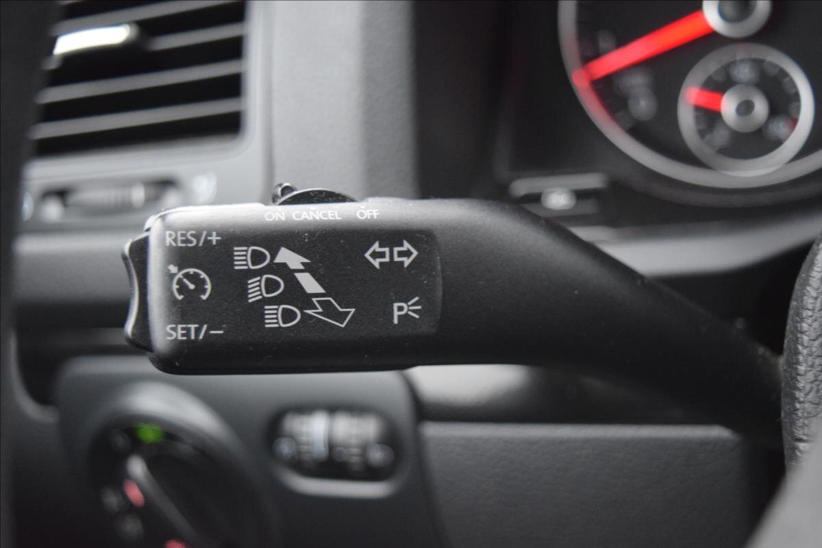 Volkswagen Jetta Kombi 1,4 l 90 kw