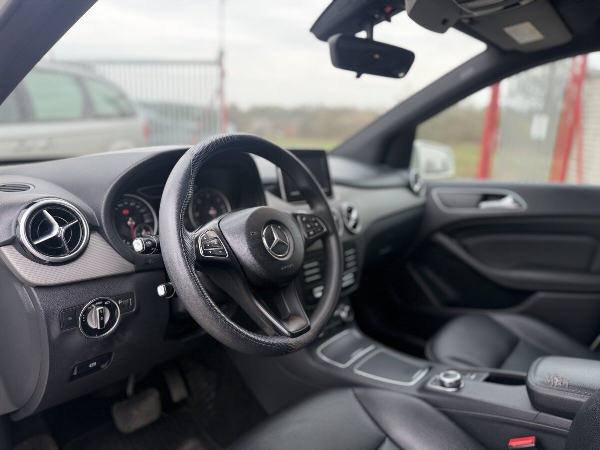 Mercedes-Benz Třídy B Kombi 1,5 l 80 kw