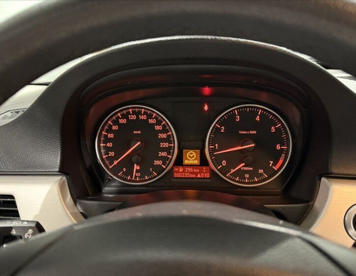 BMW Řada 3 Sedan / Limuzína 2,0 l 105 kw