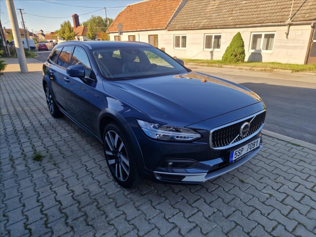 Volvo V90 Kombi 2,0 l 145 kw