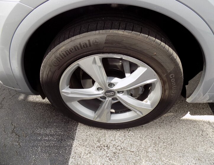 Audi Q5 SUV 2,0 l 140 kw