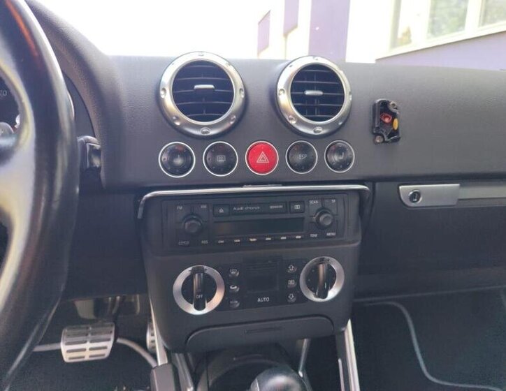 Audi TT Kupé 3,2 l 184 kw