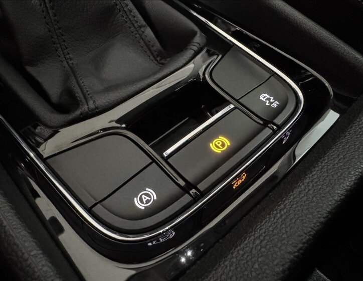 Škoda Karoq SUV / Terénní 2,0 l 85 kw