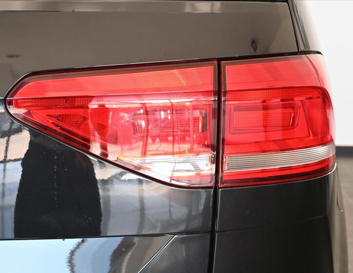 Volkswagen Touran 30