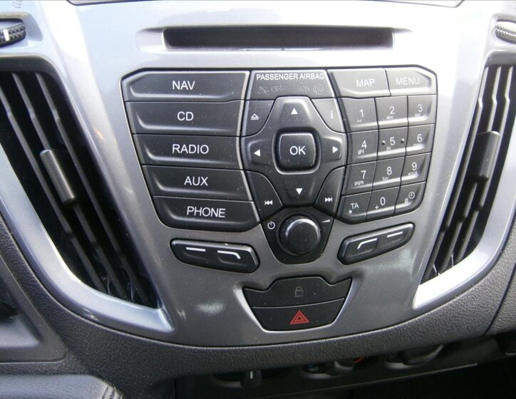 Ford Tourneo Custom Kombi 2,0 l 96 kw