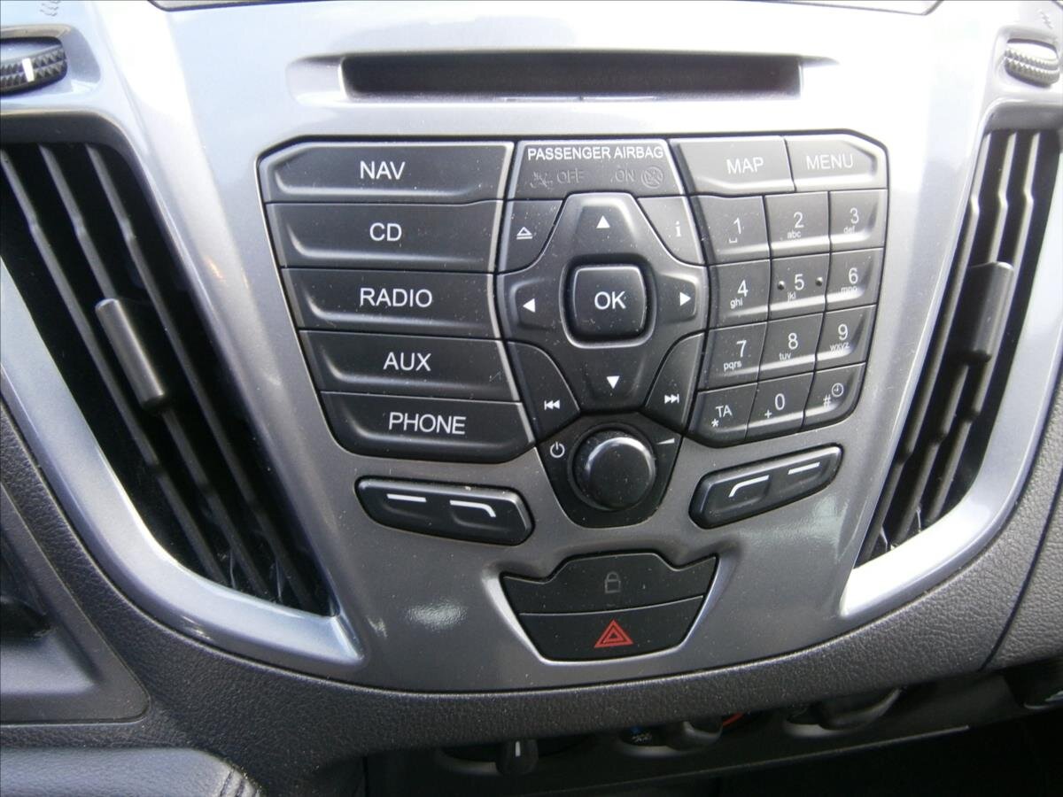 Ford Tourneo Custom Kombi 2,0 l 96 kw