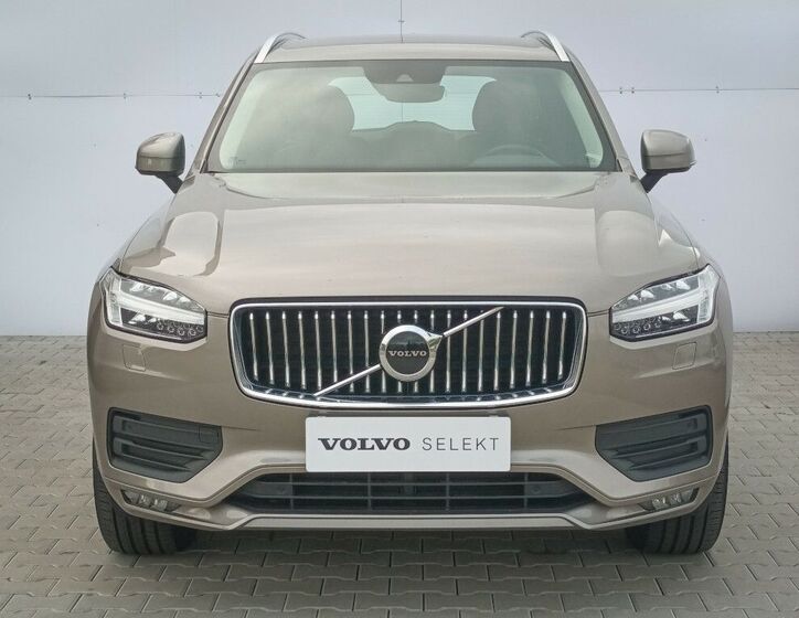 Volvo XC90 4