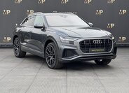 Audi Q8 SUV 3,0 l 210 kw