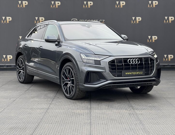 Audi Q8 SUV 3,0 l 210 kw