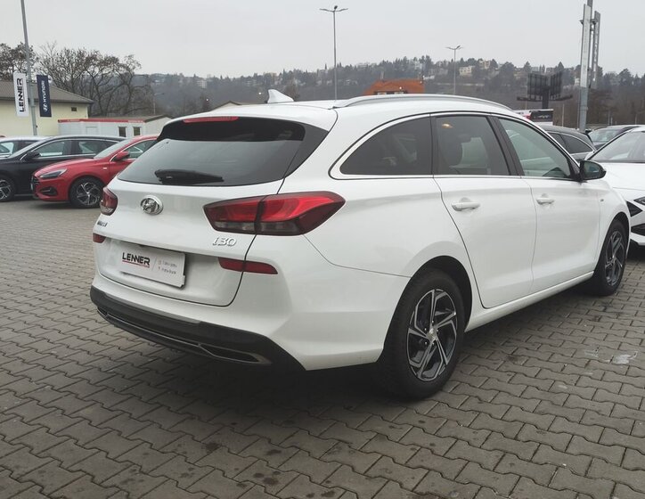 Hyundai i30 Kombi 1,5 l 118 kw