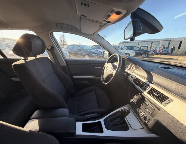 BMW Řada 3 Kombi 2,0 l 105 kw