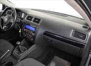 Volkswagen Jetta Sedan / Limuzína 1,2 l 77 kw