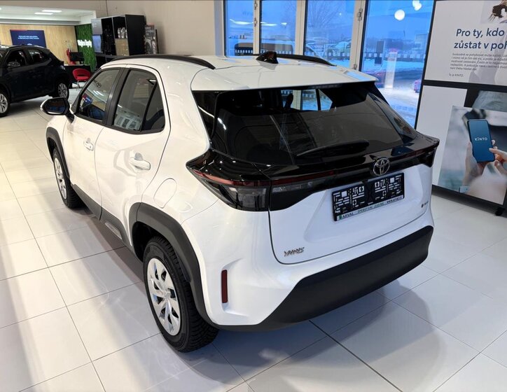 Toyota Yaris Cross SUV 1,5 l 0
