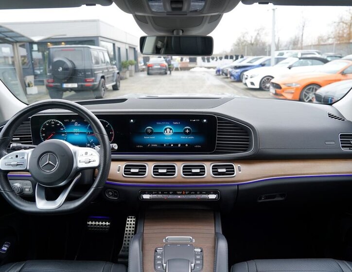 Mercedes-Benz GLS 28