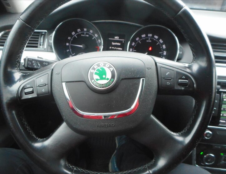 Škoda Superb Kombi 2,0 l 103 kw
