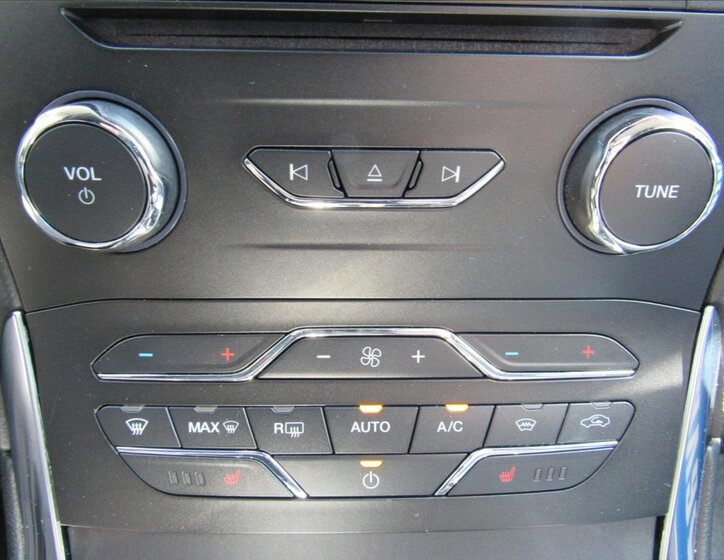 Ford Edge SUV / Terénní 2,0 l 175 kw