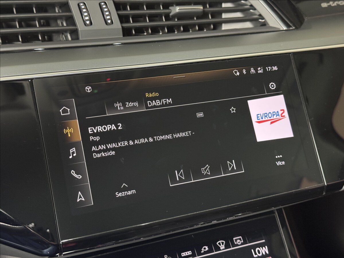 Audi e-tron SUV / Terénní 0,0 300 kw