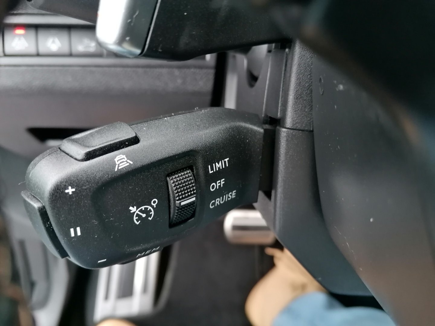 Peugeot 5008 SUV 1,5 l 96 kw